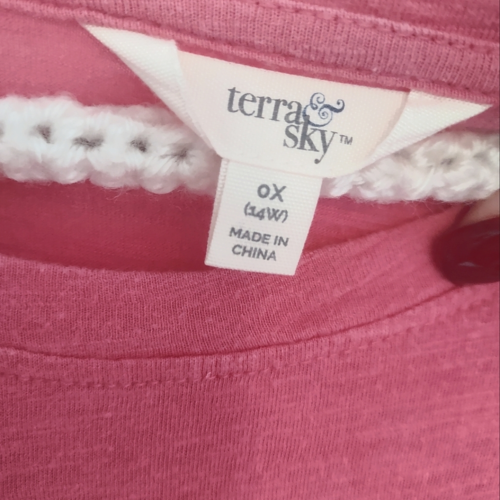 FREE PINK TOP w/ purchase - Picture 4 of 13
